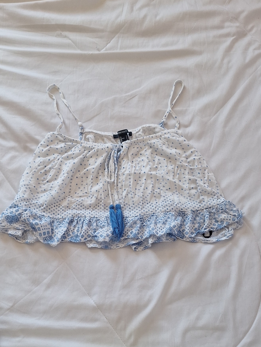 Forever 21 White and Light Blue Printed Spaghetti Strap Crop Top